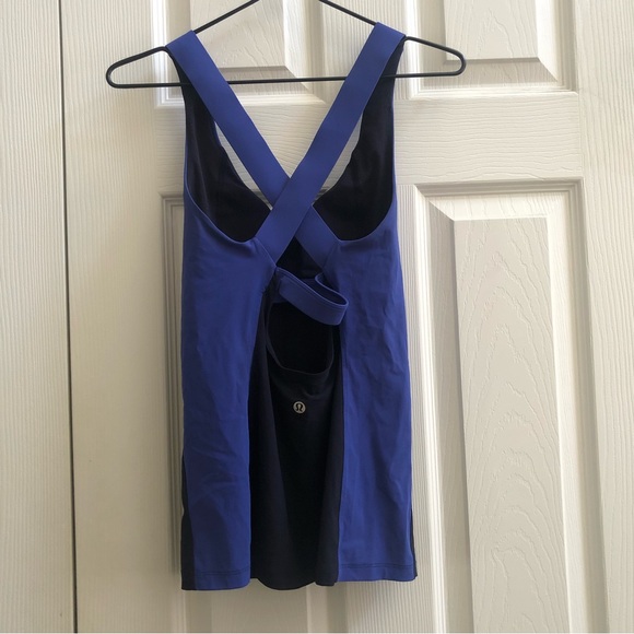 TWO Lululemon tops size 4 - Picture 8 of 8